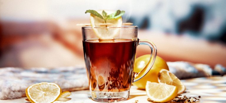 10 horkých zimních drinků, které vás zahřejí