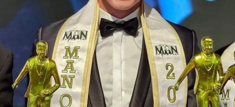 Dominik Chabr je vítězem mezinárodní soutěže Man of the Year 2022