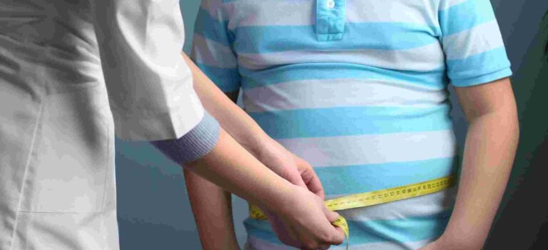 Dětskou obezitu ovlivňuje několik faktorů